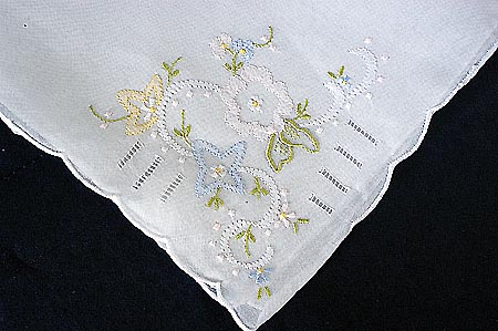 color_flower_handkerchief_closed_up_2.jpg