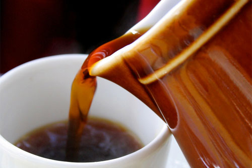 20100805-coffee-pouring[1].jpg